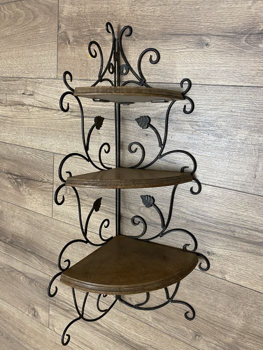 Декоративные полки угловые