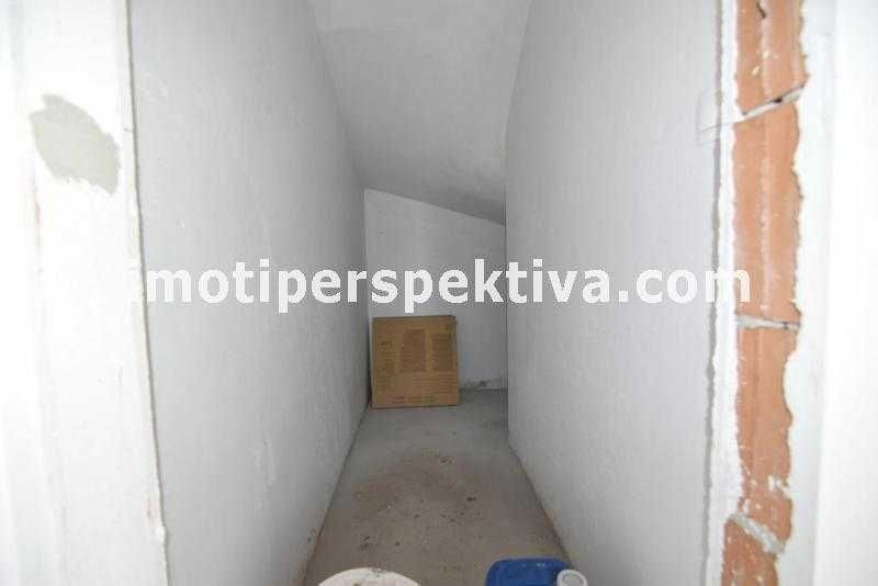 реф.19386 Чисто нова къща, двоен гараж-Коматевско шосе!