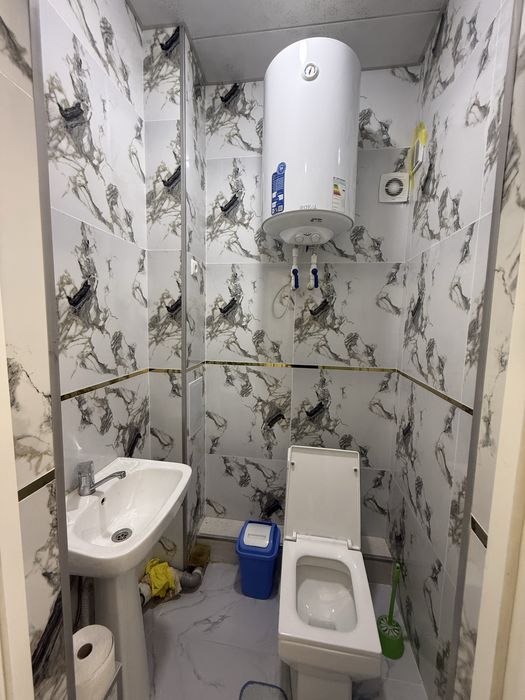 Бухоро шахар марказида 3 хонали люкс таъмирланган квартира сотилади