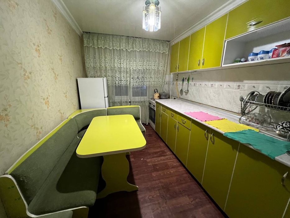 Сдается 1 комнатная квартира 
С обстановкой 
В горде Алмалыке