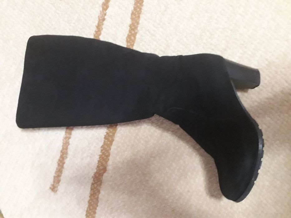 Продам зимние сапоги