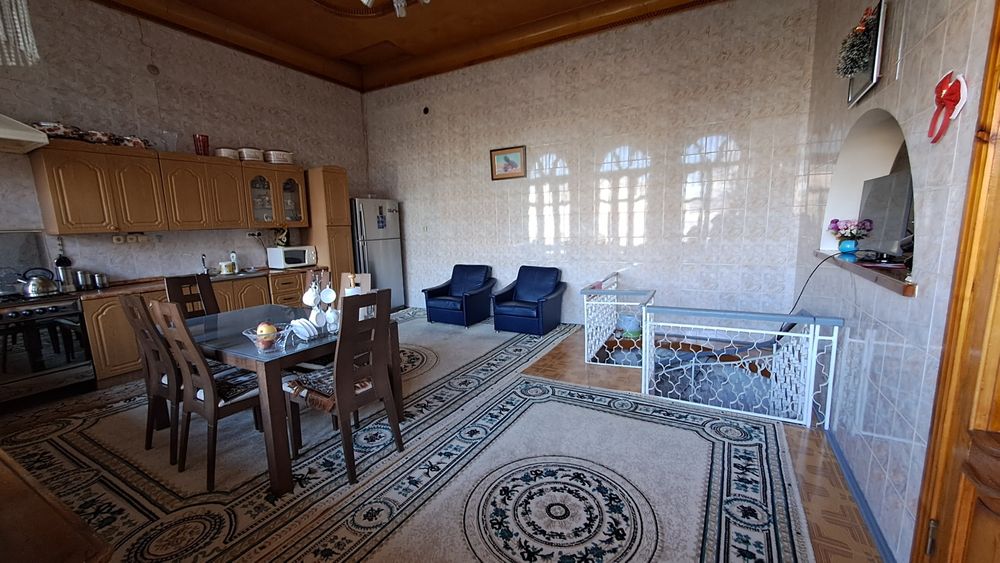 Салар! Про-ся возле речки 23-соток дом 12-комнат