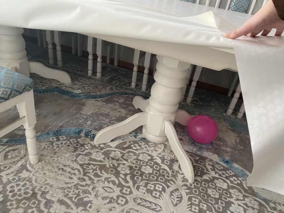 Продам стол со стулиями