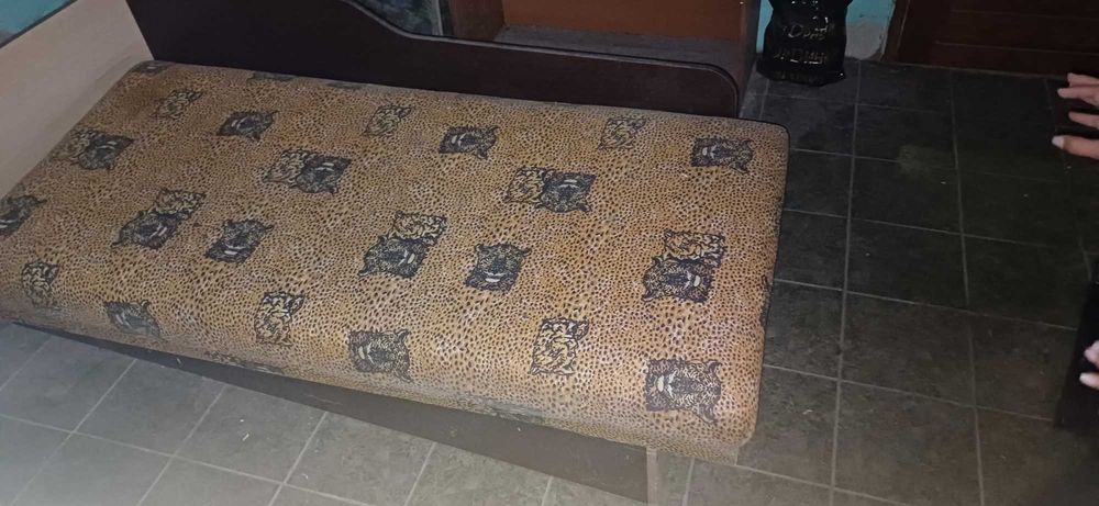 Малка секция +легло с матрак