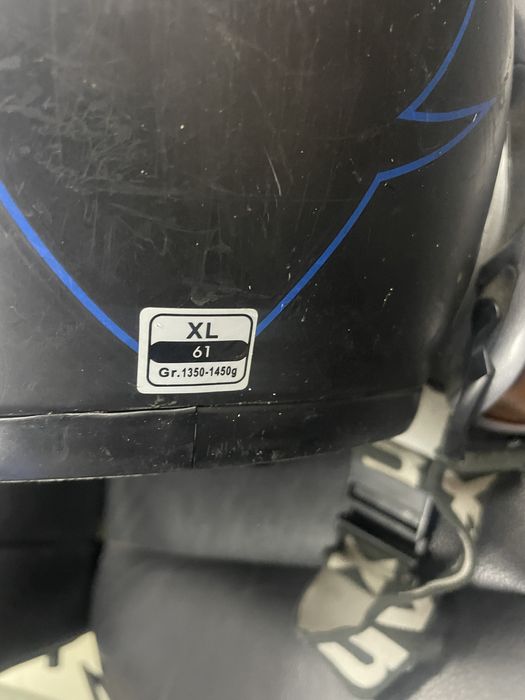 Каска марка UVEX xl с очила