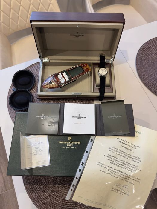 Frederique Constant Runabout - 43mm - Automatic