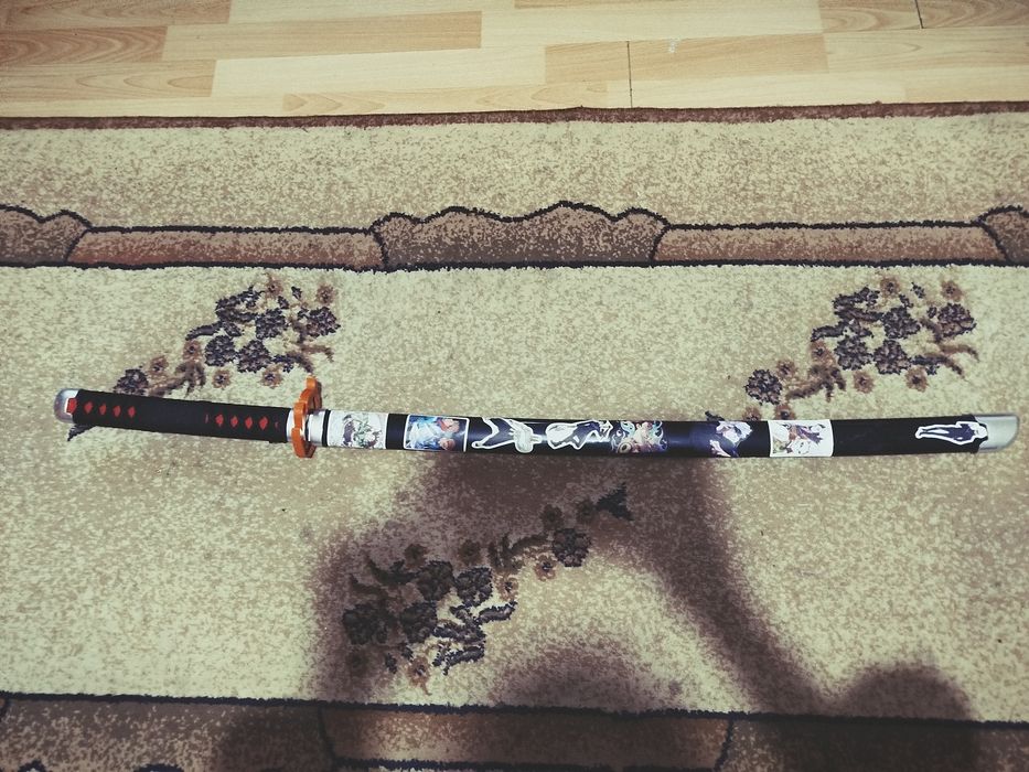 Продаю катану из аниме