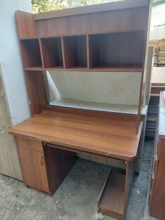 Продам компютерный стол