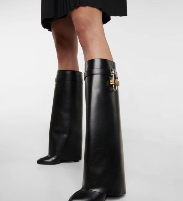 Дамски ботуш G,i,v,enchy