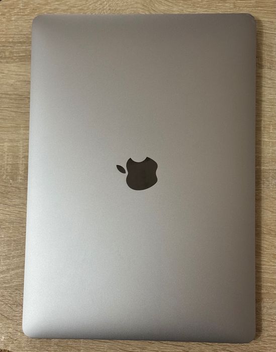 MacBook Air M1 (256gb) like new 100%