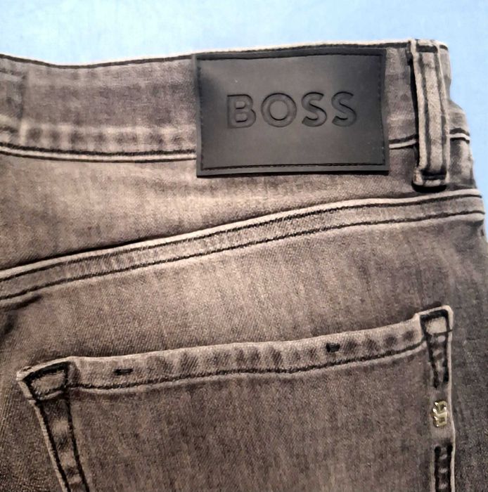 ЧИСТО НОВИ Оригинални мъжки дънки HUGO BOSS Re.Maine (Performance) - W32/L32