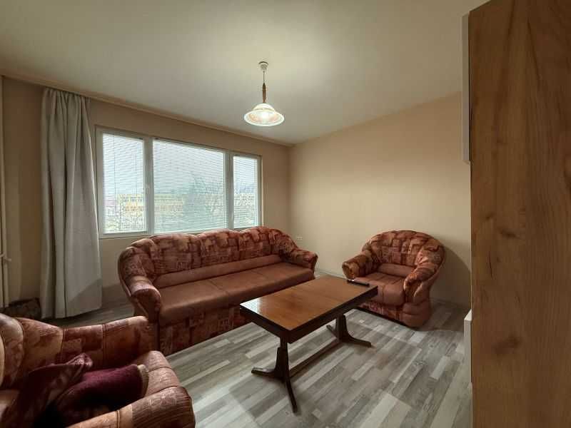 Продава 3-стаен тухлен в близост до центъра на Габрово