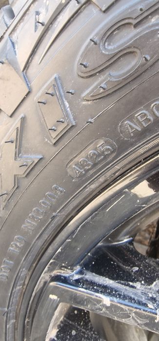 MAXXIS 255/55 R20