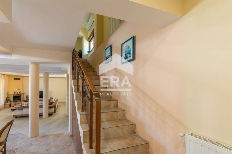 Продава се Къща в с. Болярци, Област Варна - 340 кв.м за 1736 €/кв.м - Снимка #9