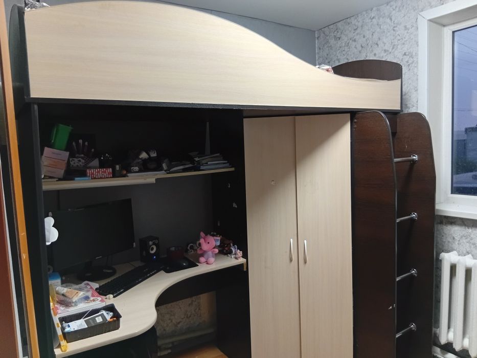 Продам подростковую кровать.