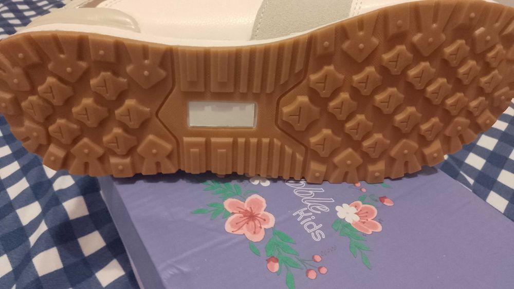 Маратонки 38номер