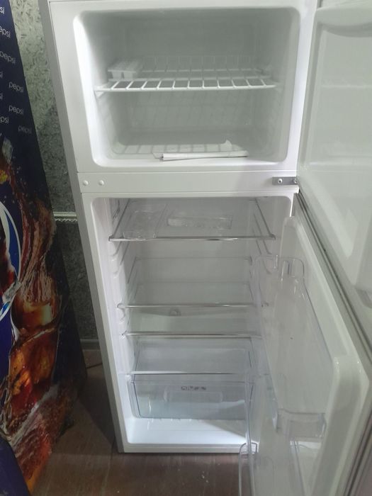 Продам Холодильник Артел Духкамир