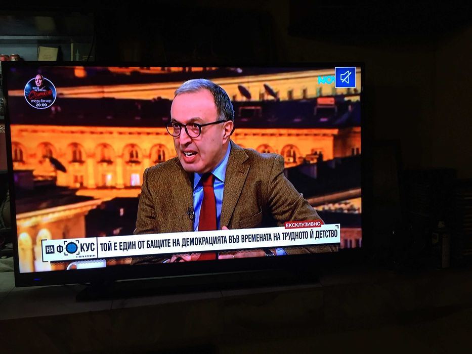 Телевизор 50" инча,LED,FHD,Grundig