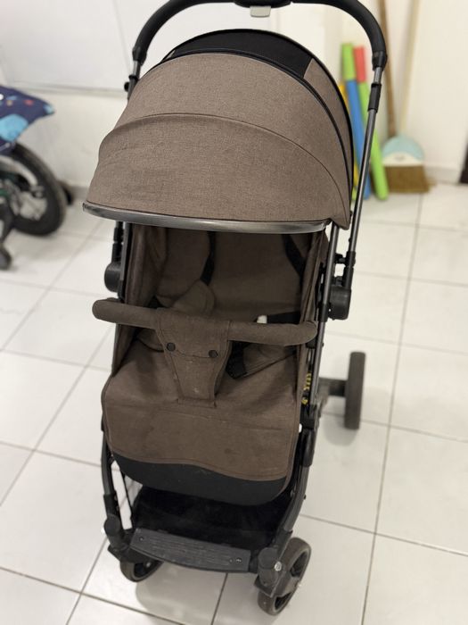 Детская коляска в отличном состояний