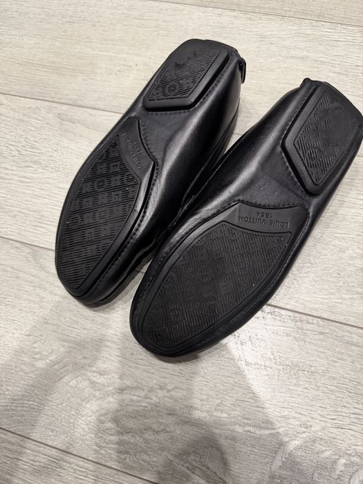 Продам мужскую обувь