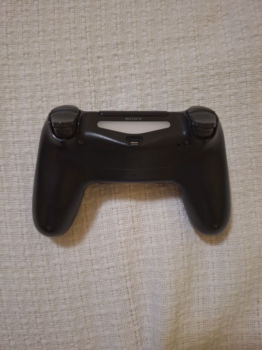 Безжичен джойстик DUALSHOCK 4 за PS4