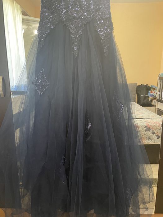 Дамски рокли официялни