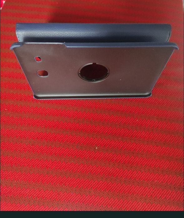 Husă tabletă, foarte versatilă, practică și foarte utilă