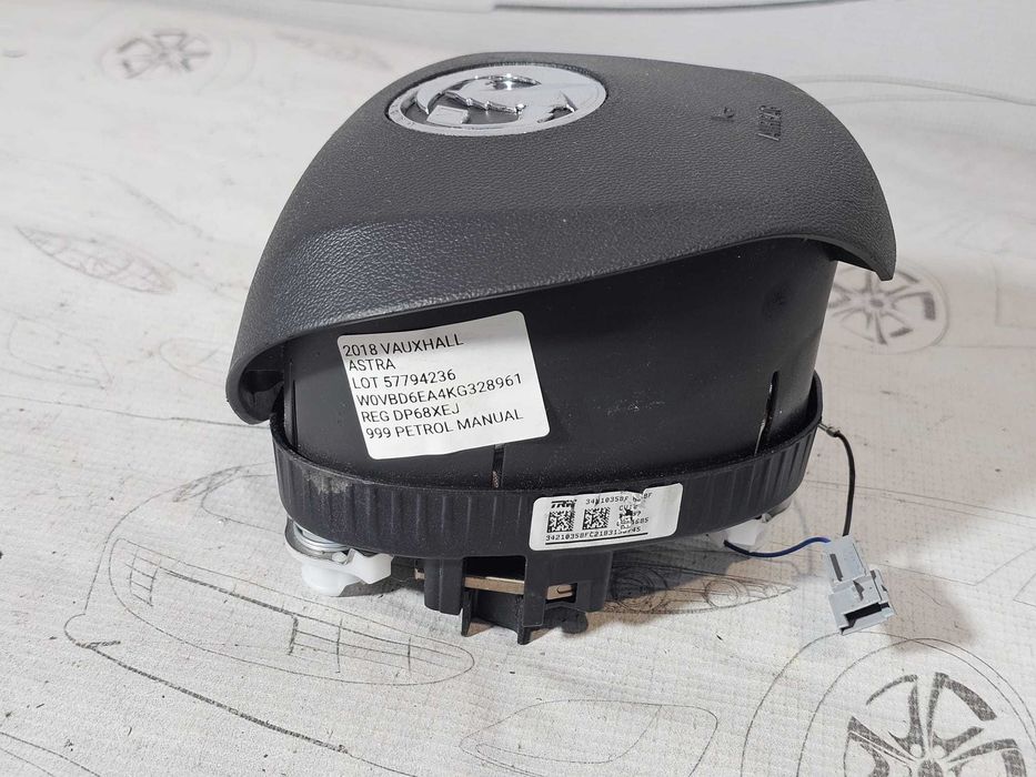 Airbag volan șofer Vauxhall / Opel Astra K 2015-2021 2018 1.0 Turbo Cod OEM: 39153609 (5E3)