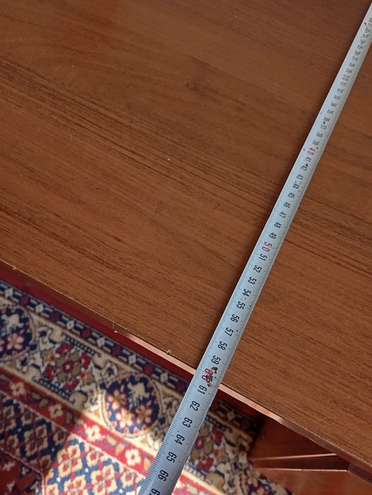 Современный письменный стол с тумбочкой