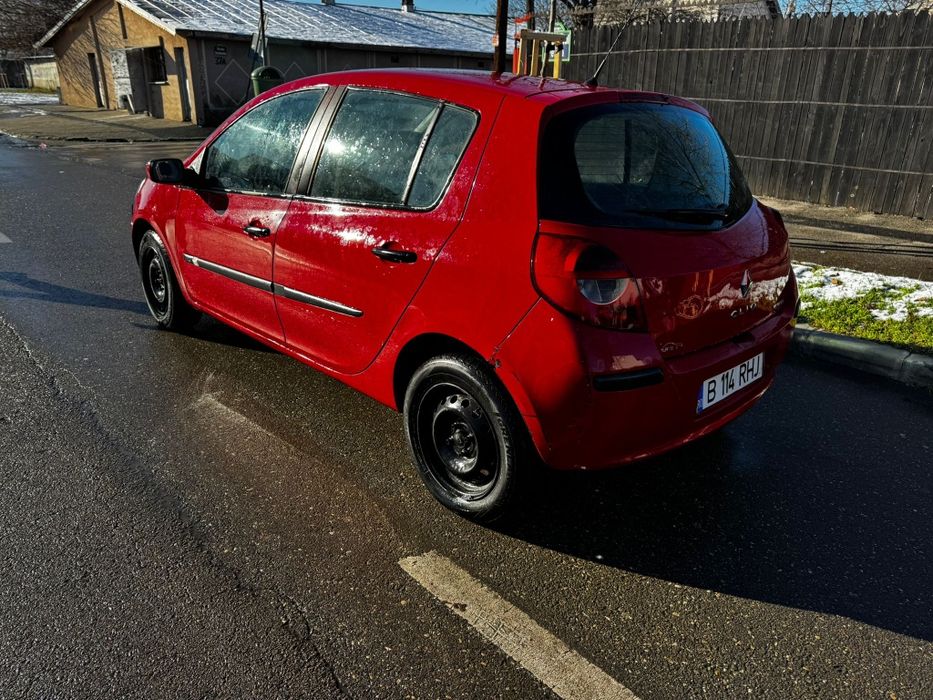 Se vinde Renault Clio 3 2007 1.5 dci