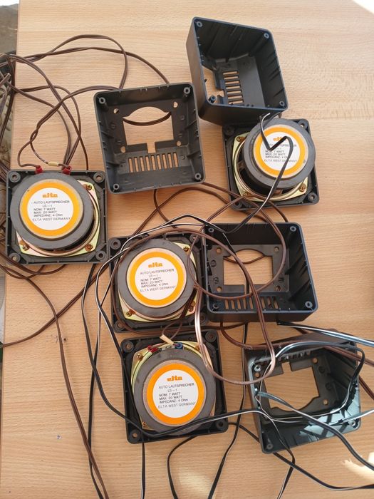 Casetofon  AutoVintage ICE și  4 boxe ani 80-90 la 220euro