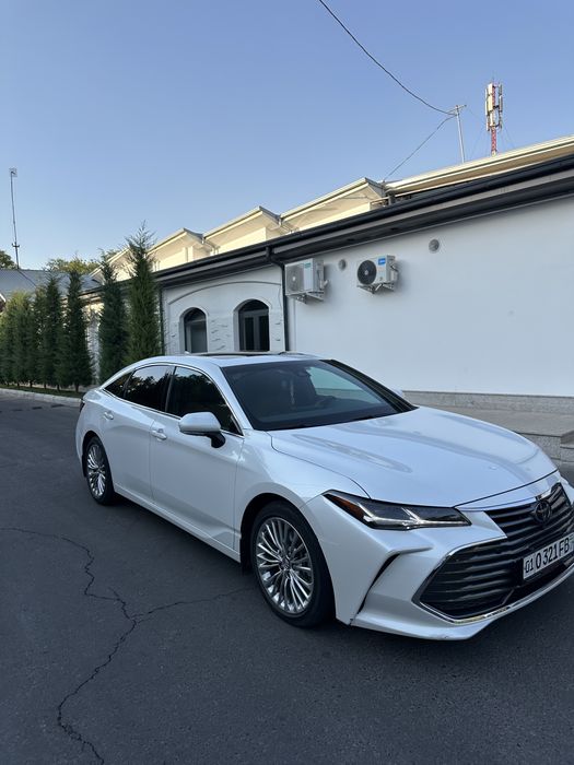 Toyota Avalon 2019