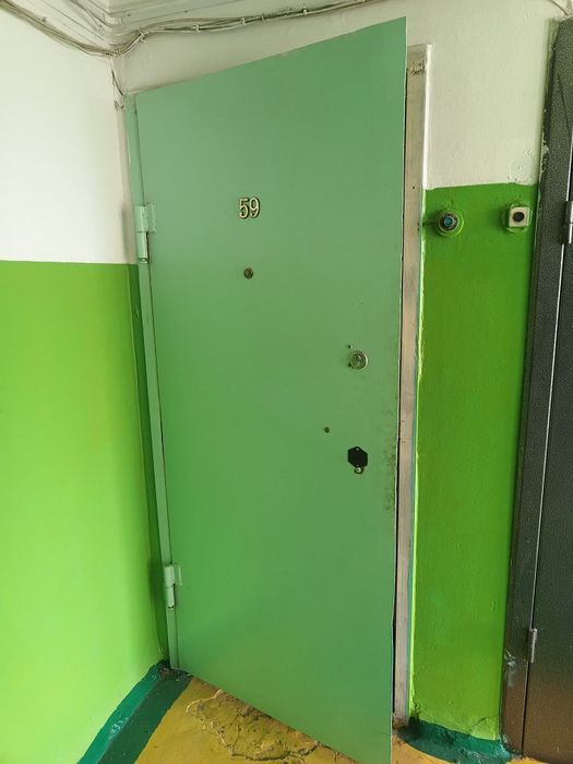 Продам дверь железная