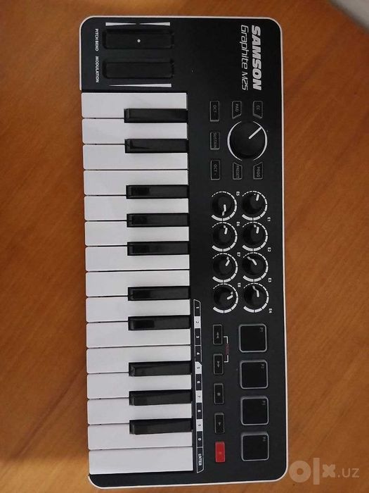 MIDI-клавиатура Samson Graphite M25