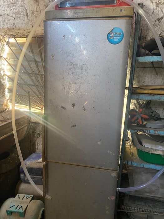 Холодильник сатылады