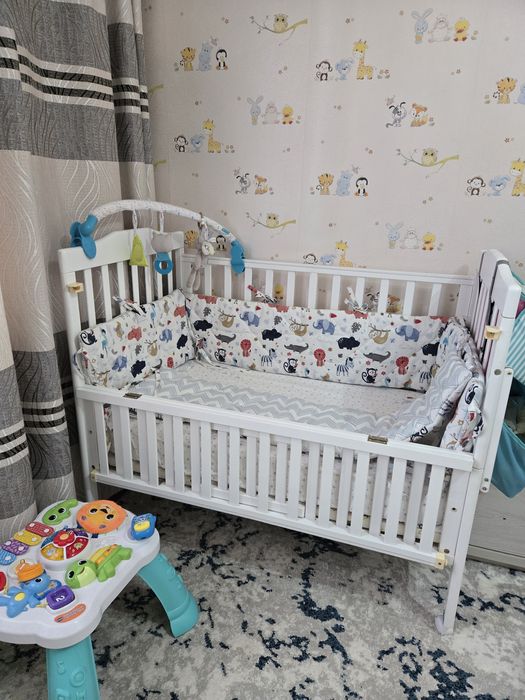 Детская кроватка