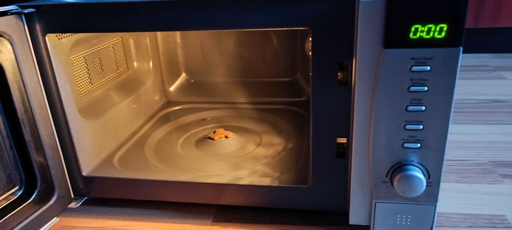 cuptor cu microunde