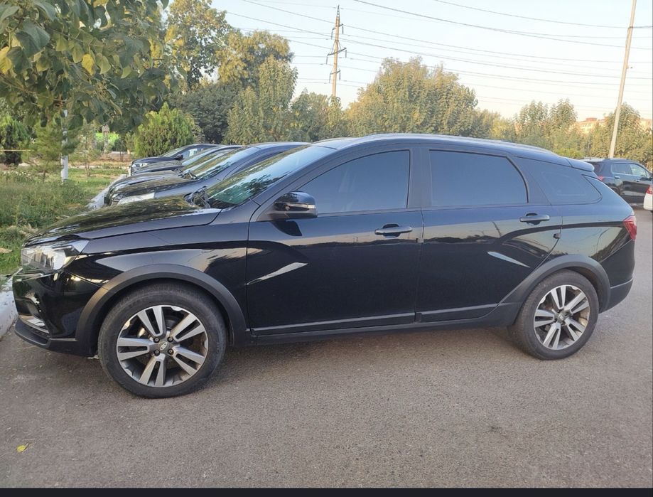 Lada vesta cross enjoy pro 2022