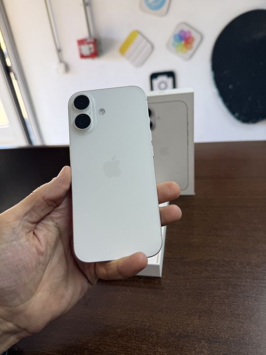 Vand Iphone 17 256Gb White full box