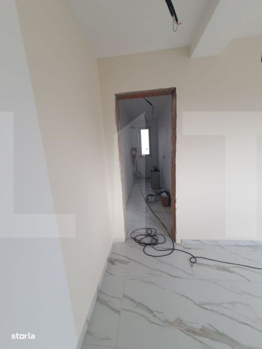Duplex modern despartit prin bucatarie si camara