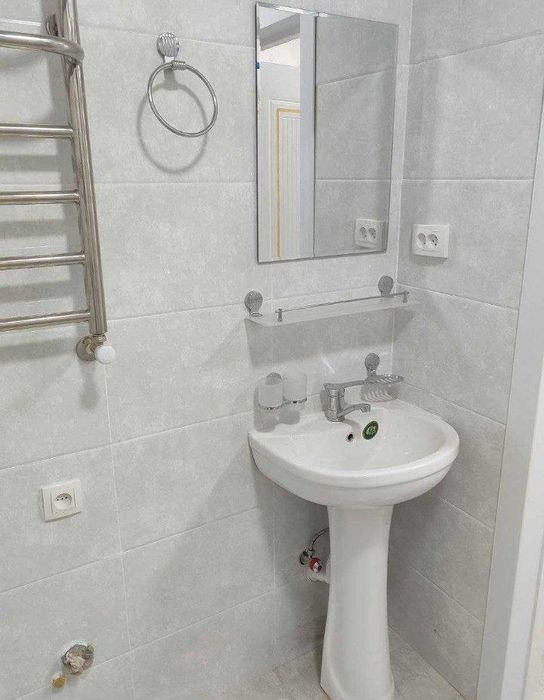 Yashnabod Almaz tower