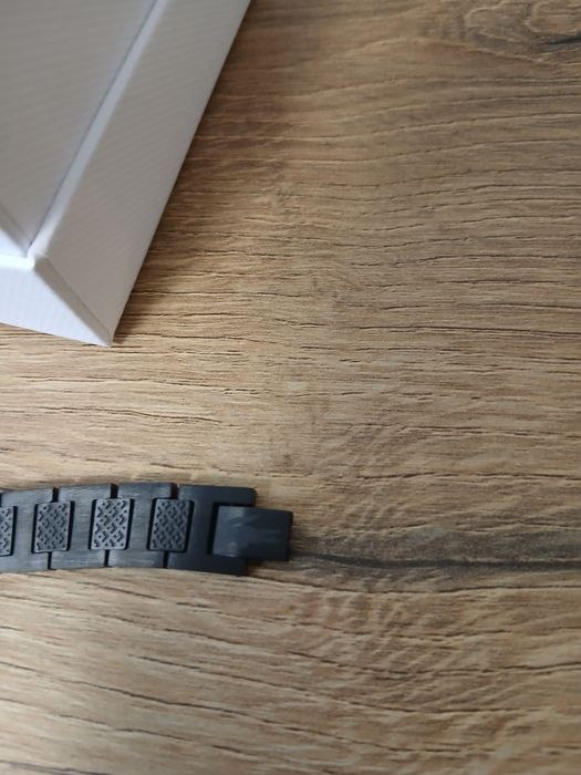 Brățară Lacoste, nouă