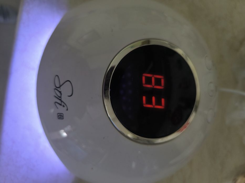 UV/LED Лампа за маникюр и педикюр