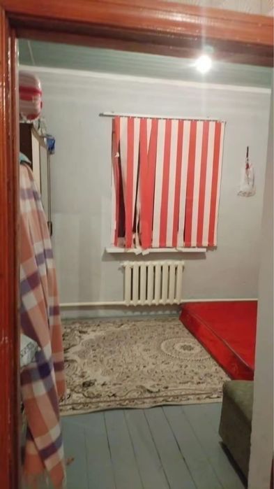 5 бөлмелі жер үй сатылады.