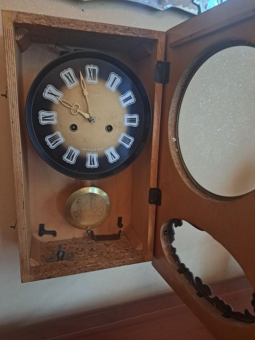 Ceas cu pendul, lemn masiv