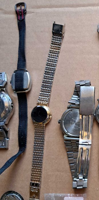 Часовници  - съветски с позлата,Кировски,Anker,Omega,Omax,Rolex.