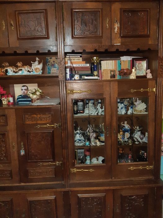 Vând biblioteca stejar