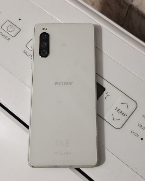 Sony Xperia 10 III/Sony Xperia 5 II