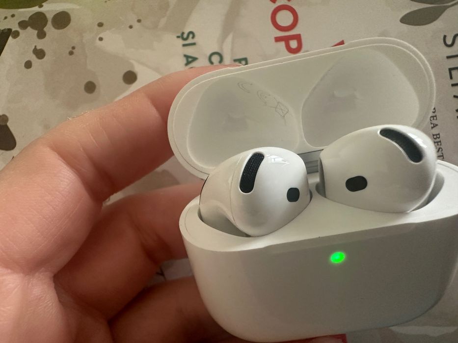 Căști Apple AirPods 4 noise cancelling wireless