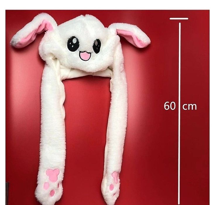 Пухкава шапка с LED и движещи се уши,